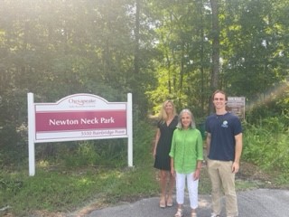 Owen joins MaryAnn Saunders, Chair, Jennifer Cool, Fundraising Chair at Newton Neck 